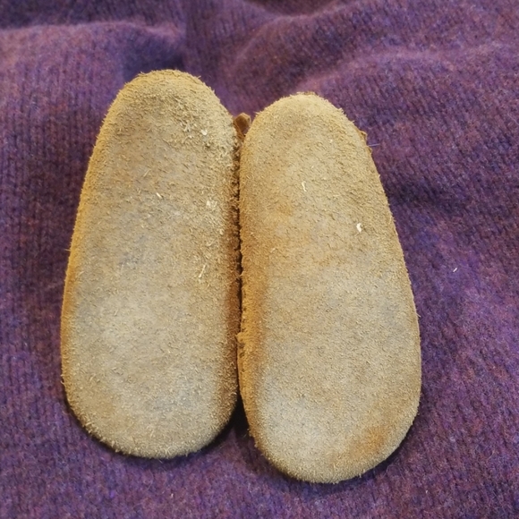 Minnetonka toddler fringe boots size 5 - Picture 4 of 4